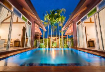 IP Plus Pool Villa Pattaya allows 18 year olds to book a room