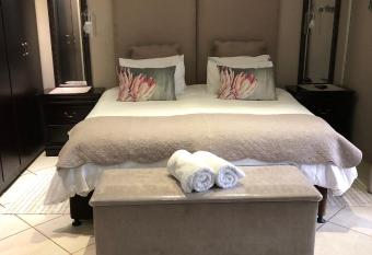 Annie s Place allows 18 year olds to book a room