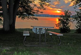 Motel Le Charentais has Balcony rooms