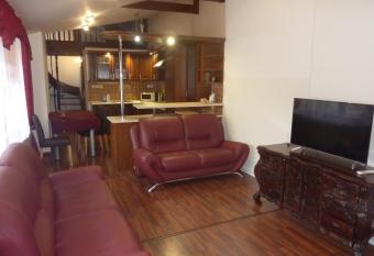 Al  betina- Luxury Large Apartment 21 has Balcony rooms