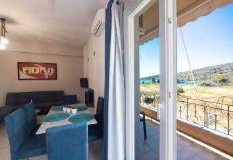 Stork Apartments has Balcony rooms