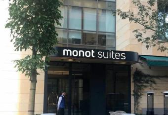Monot Suites has Smoking/Balcony rooms