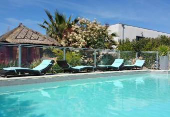 Entre Mer et Vignes has Balcony rooms