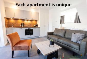 De Vlindertuin allows 18 year olds to book a room