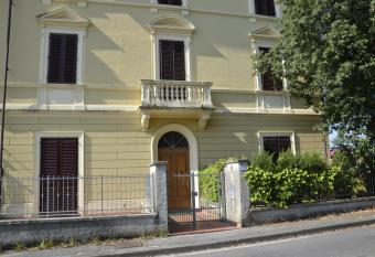 Il Pettirosso has Balcony rooms