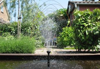 De Krasse Man allows 18 year olds to book a room