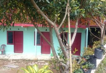 Penginapan Biringta allows 18 year olds to book a room