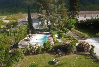 Maison Bersane allows 18 year olds to book a room