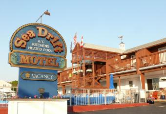 Sea Drift Motel has Balcony rooms