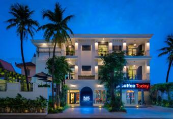 Blanc Smith Residence allows 18 year olds to book a room