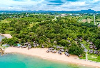 The Sunset Village -SHA PLUS CERTIFIED has Balcony rooms