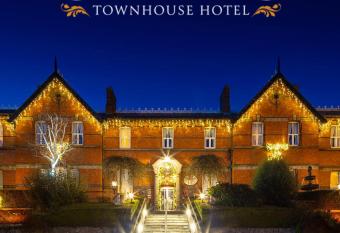 Scholars Townhouse Hotel allows 18 year olds to book a room