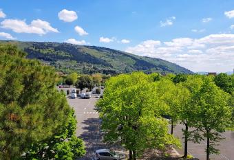 Casa del Sole has Balcony rooms