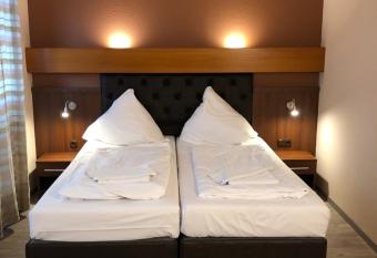 Hotel Poseidon has Balcony rooms