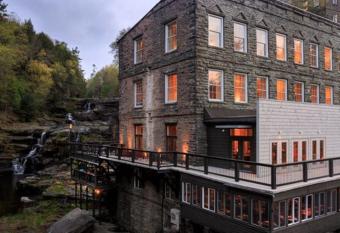 Ledges Hotel allows 18 year olds to book a room