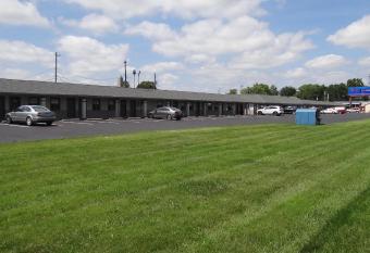 Budget Inn Columbus has Smoking rooms