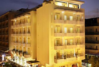 Mediterraneo Hotel & Suites has Balcony rooms