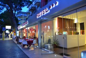 Hotel Morena has Balcony rooms