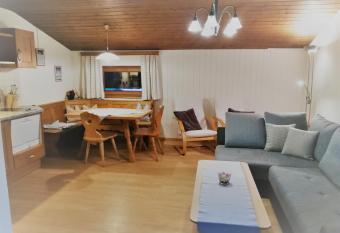 Appartements Mooslechner has Balcony rooms