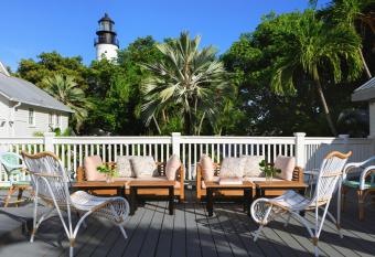 Lighthouse Hotel - Key West Historic Inns allows 18 year olds to book a room