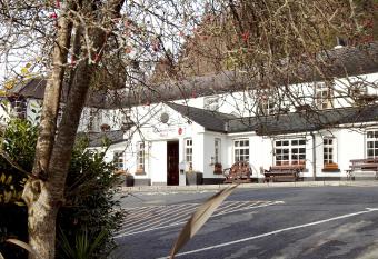 Woodenbridge Hotel has Balcony rooms