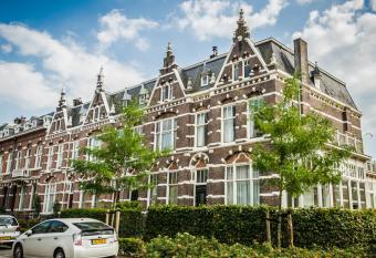 J&J has Balcony rooms