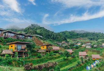 Phu Fahsai Homestay allows 18 year olds to book a room
