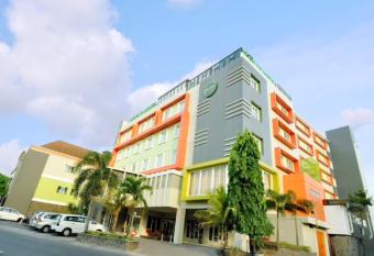 Pose In Hotel Solo has Balcony rooms