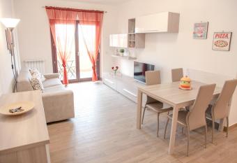 L aria di casa has Balcony rooms