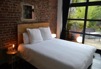 Chambre d h  tes la Teinturerie has Balcony rooms