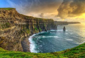 Cliffs of Moher Hotel has Balcony rooms