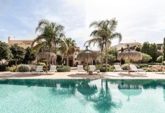 Can Sull allows 18 year olds to book a room