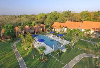 Bukal Sari Villas Uluwatu has Balcony rooms