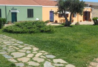 Agriturismo Ezzi Mannu has Balcony rooms