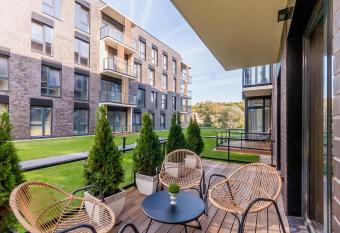 Olympic Apartment Vilnius has rooms with a private hot tub