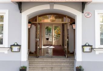 Pension Wienerstub n has Balcony rooms