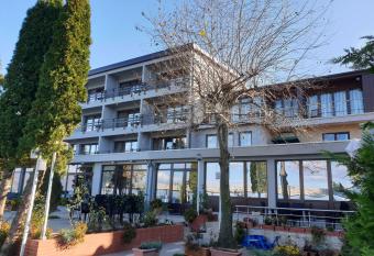 Hotel Millennium allows 18 year olds to book a room