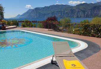 Villa Treccani Apartments has Balcony rooms