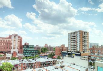 Asiatic Hotel - Flushing allows 18 year olds to book a room