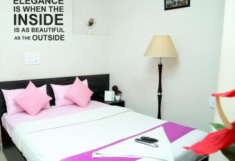 Orange Corner, Near Kempegowda Bangalore international airport has Balcony rooms