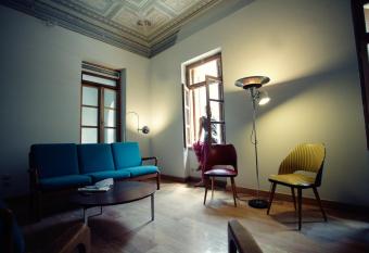 City Circus Athens has Balcony rooms