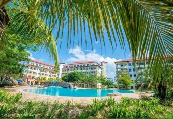 Tiara Desaru Resort allows 18 year olds to book a room