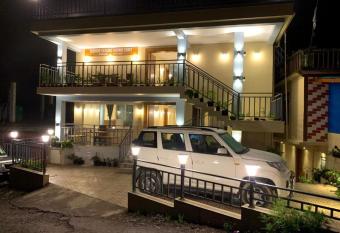 Rishop Clouds Homestay has Balcony rooms