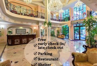 Boutique Hotel California has Balcony rooms