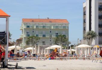 Hotel Rosati has Smoking/Balcony rooms