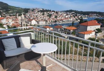 Apartments Frane has Balcony rooms