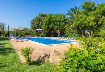 Can Sua has Balcony rooms