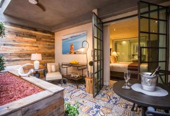 O:Live Boutique Hotel, A Small Luxury Hotel of the World has Balcony rooms