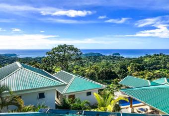 Lodge Las Estrellas de Samara has Balcony rooms