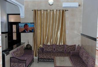 Appartements Ziad Gu  liz has rooms with a private hot tub